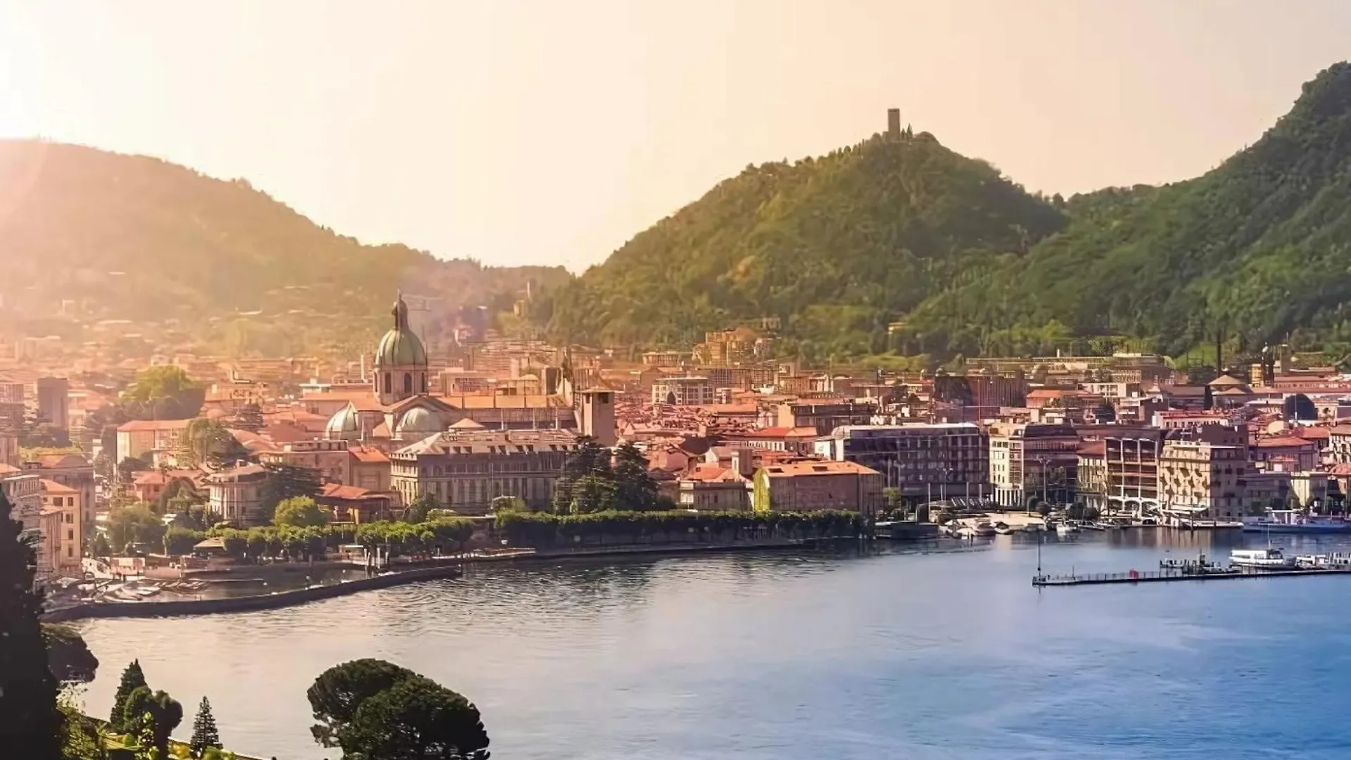 Volta Hub- Parcheggio, Giardino E Lago Como 10 Min 0*,  意大利